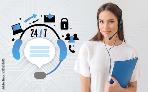 Female technical support ag...