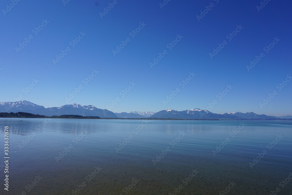 Fototapeta premium Clear view of lake Chiemsee