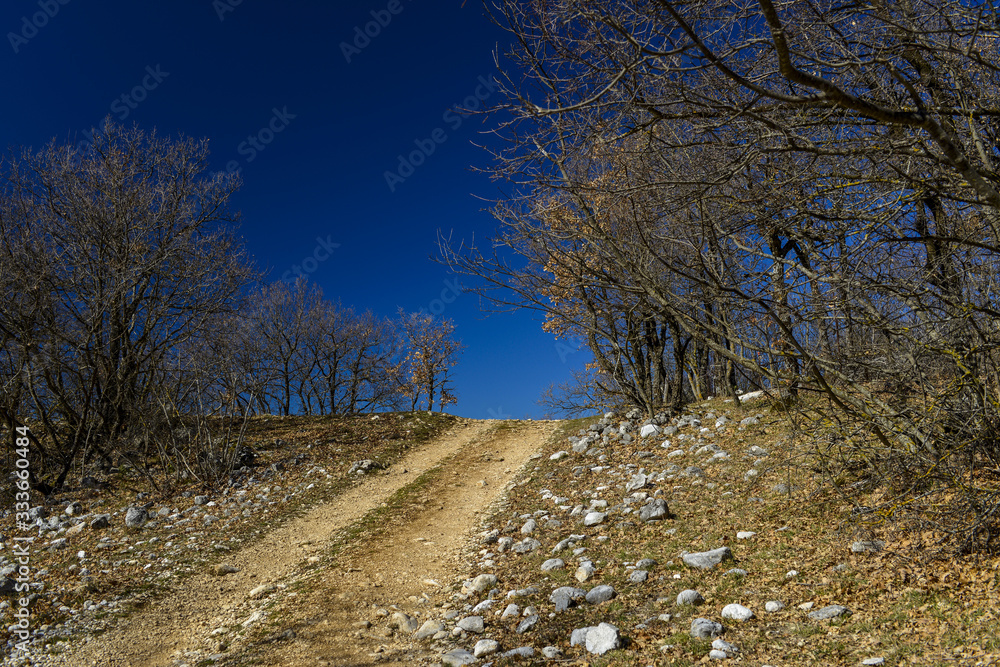 Paysage d'hiver dans les Abruzzes en Italie Paysage d'hiver dans les Abruzzes en Italie
