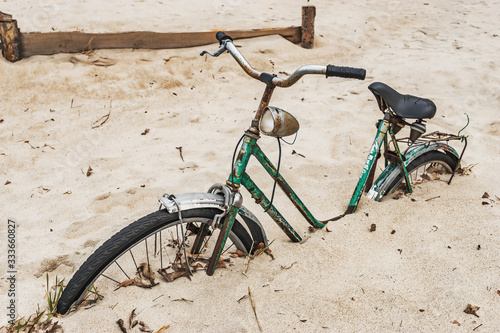 Fahrrad im Sand