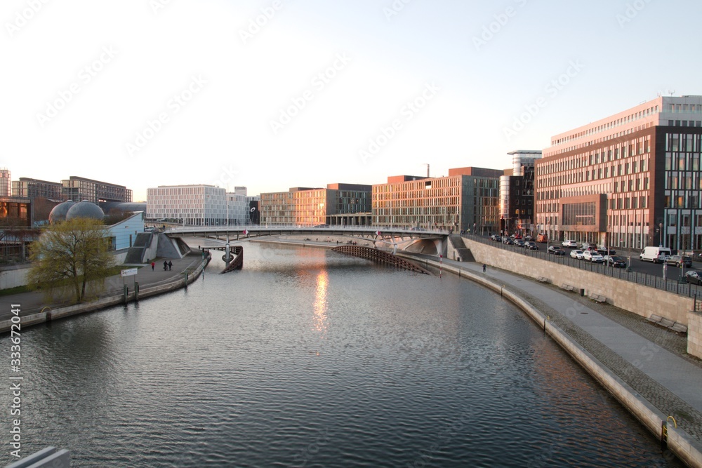 Berlin Fluss modern Brücke