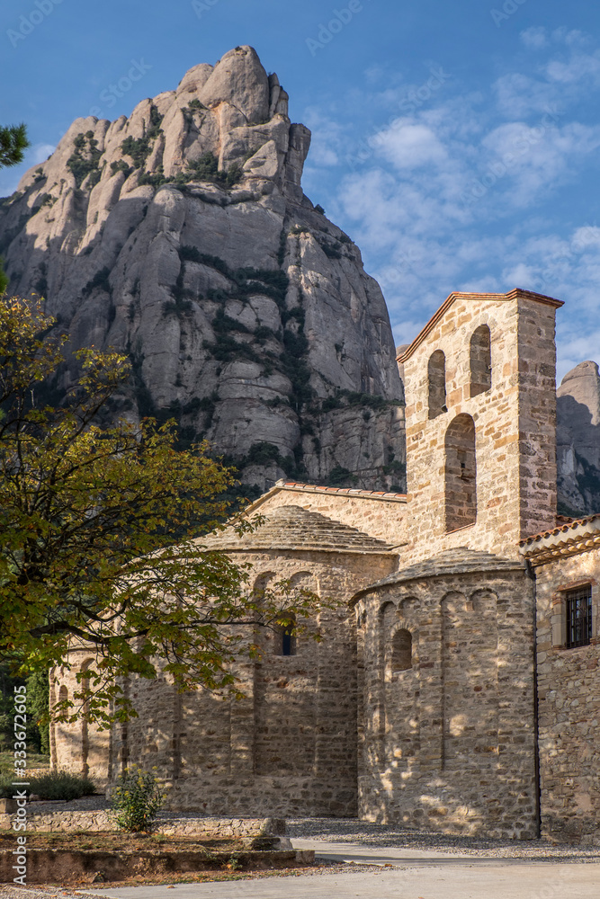 Iglesia de la ermita de Santa Cecilia de la Montaña de Montserrat (Cataluña, España)