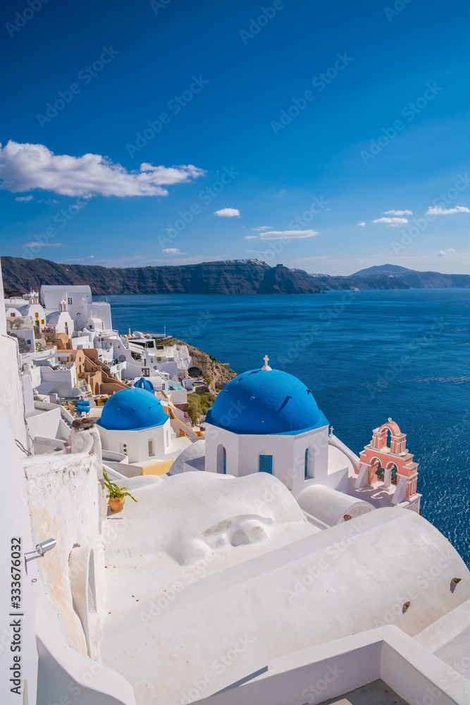 Obraz premium Oia town cityscape at Santorini island in Greece