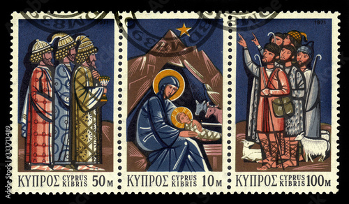 Triptych with biblical scenes : virgin and the child, the three wise men, shepherds, series Christmas
