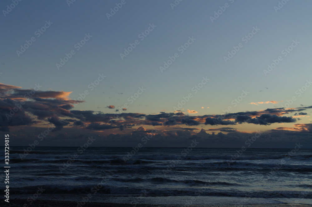 Obraz premium sunset over sea