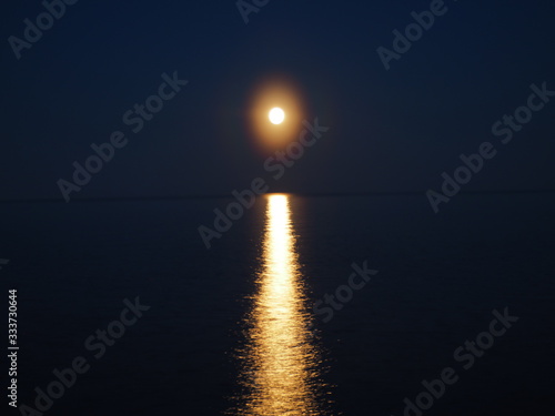 Wall Mural Moonlight on the lake