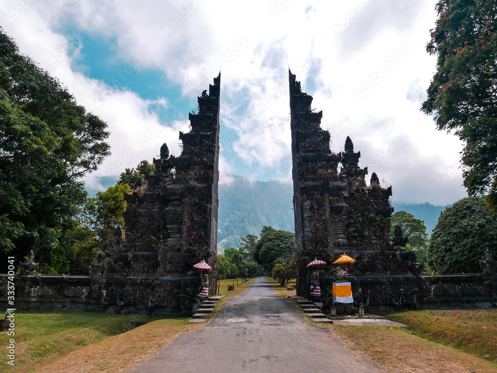 Obraz premium Antikes Tor auf Bali
