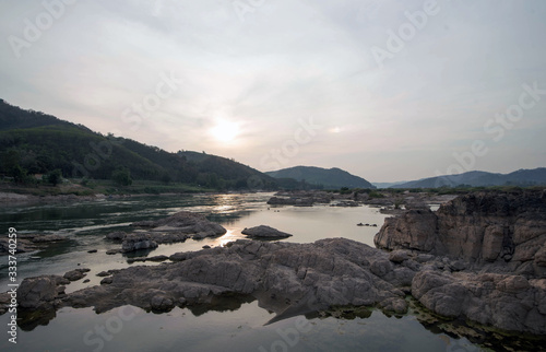 River And Mountain Pictures