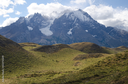 Paine Mountain Range in the Torres del Paine National Park. © Víctor
