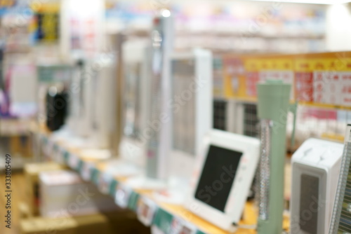 Choose a heater at a Japanese electronics store