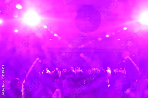 Foto Personas aglomeradas en discoteca