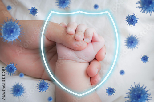 Tableau sur toile Baby protected concept
