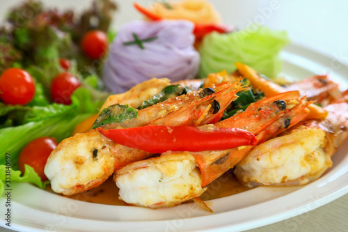 Rice Vermicelli with Shrimp Red Curry