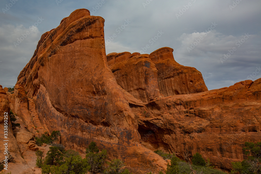 The USA Southwest Arches National Parks are located in eastern Utah, north of the city of Moab in the United States. Its area is 310 km ².