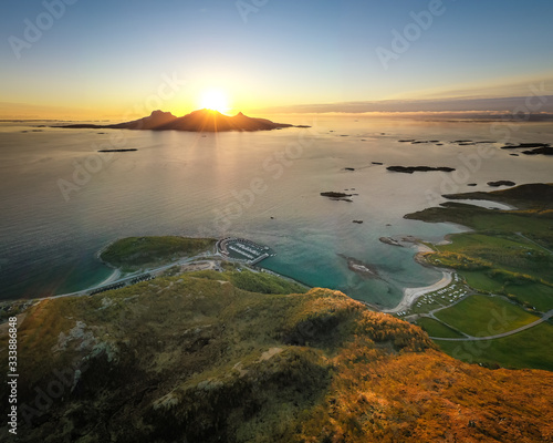 Sonnenuntergang an der norwegischen Küste