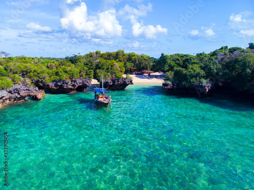 Paysage paradisiaque petite île Zanzibar © Loïc Bourgeois