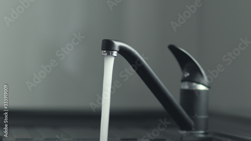 Hot running water granite tap