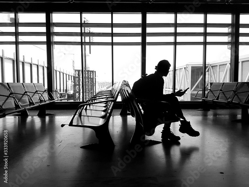 attente dans un aéroport photo