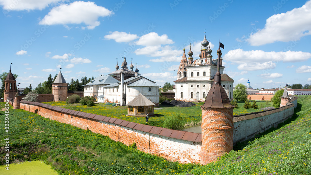 Kremlin in the city of Yuriev Polsky	