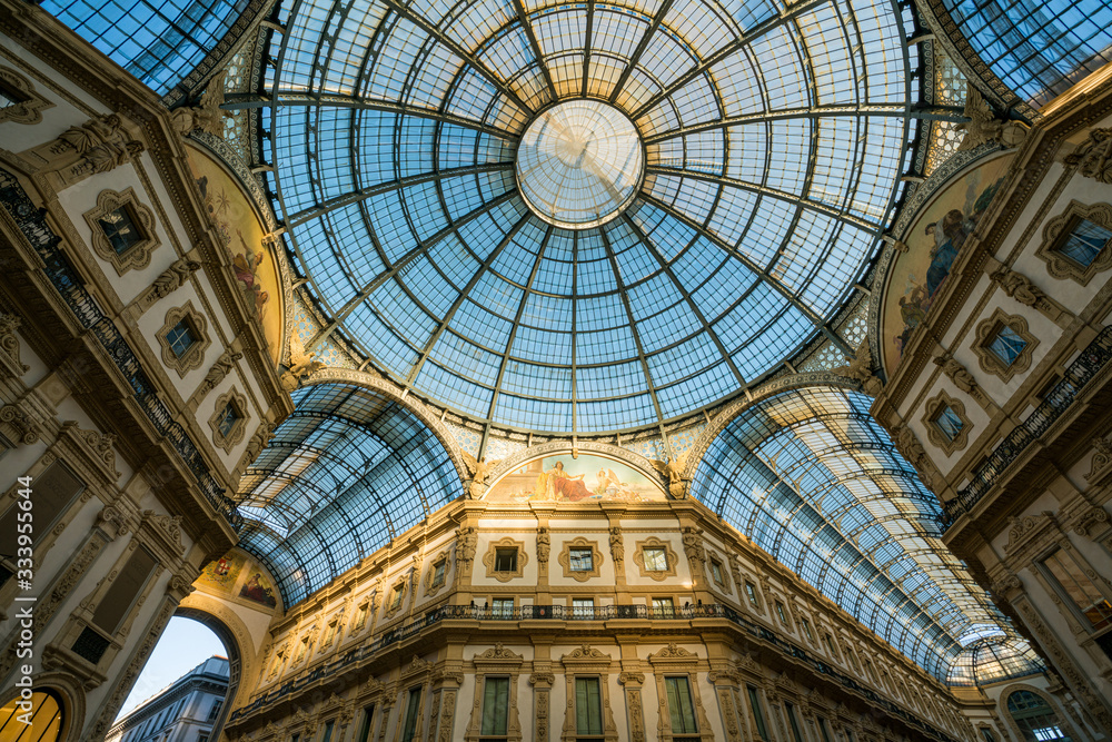  The Galleria Vittorio Emanuele II is an elegant nineteenth-century shopping arcade and a major landmark of Milan.