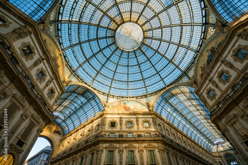  The Galleria Vittorio Emanuele II is an elegant nineteenth-century shopping arcade and a major landmark of Milan.