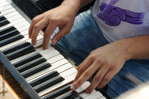 street musician and piano