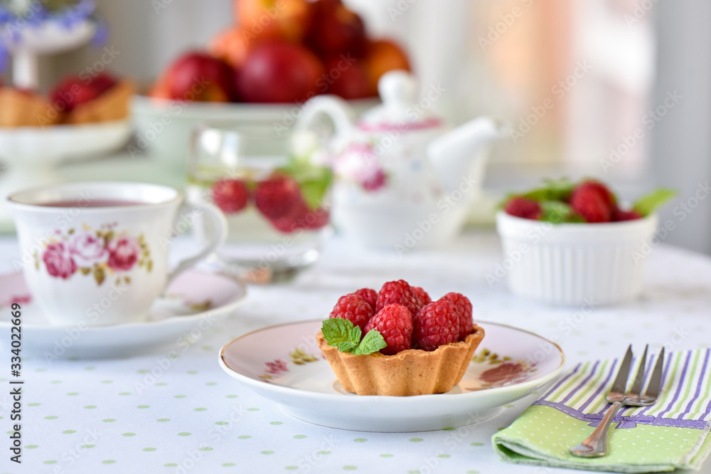 mini tarts with raspberries fruits mini tarts with raspberries fruits