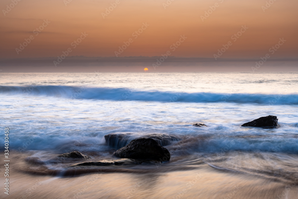 Obraz premium Pretty Pastel Summer Sunrise by the Sea