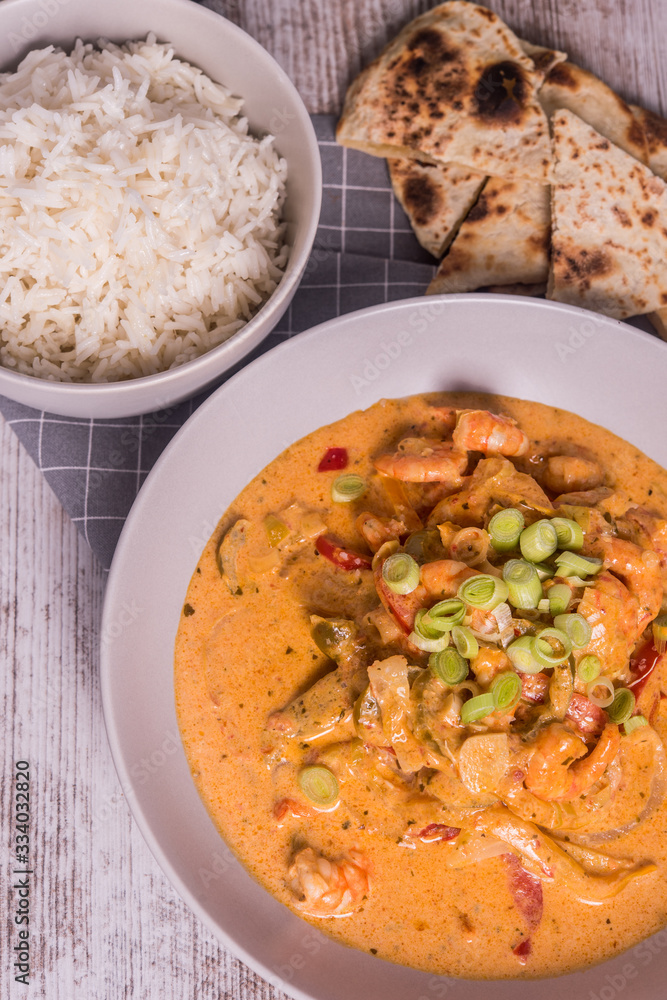 Curry de langostino con arroz basmati Curry de langostino con arroz basmati