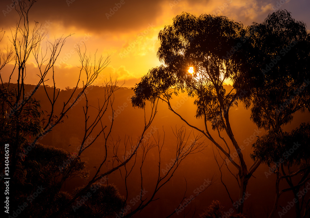 Sunset over the mountains, Blue Mountains Australia