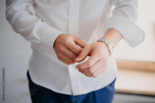 Wallpaper Mural bussiness wearing shirt Torontodigital.ca