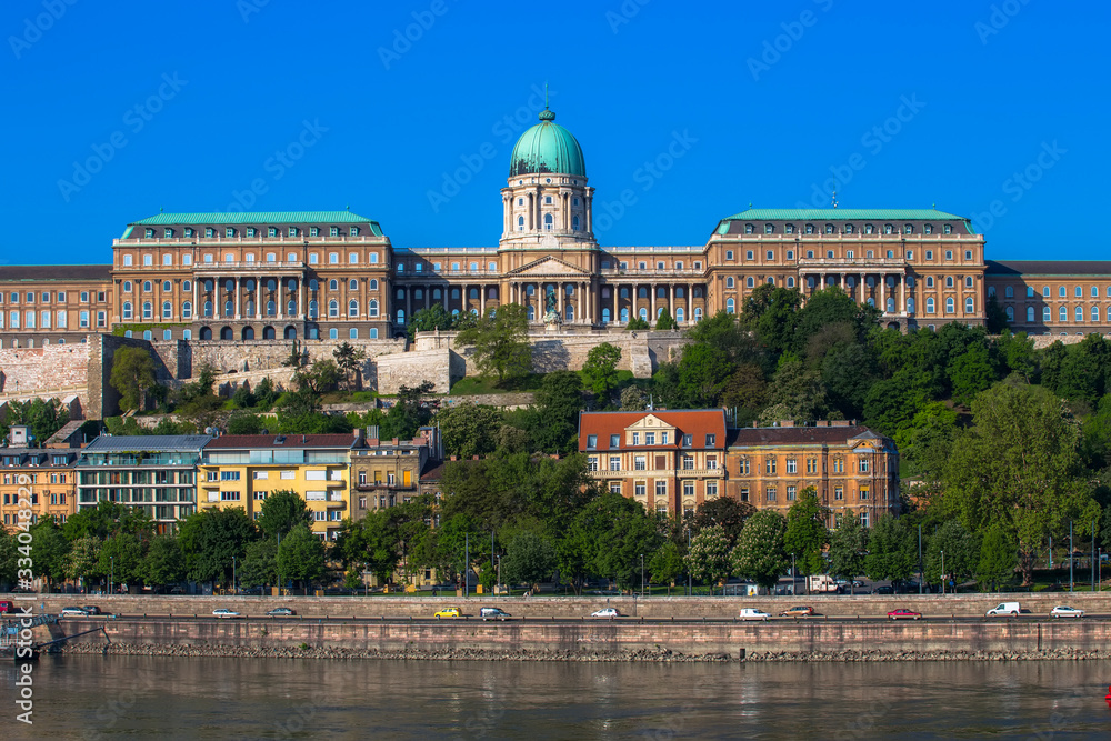  Royal Palace on the banks of the Danube