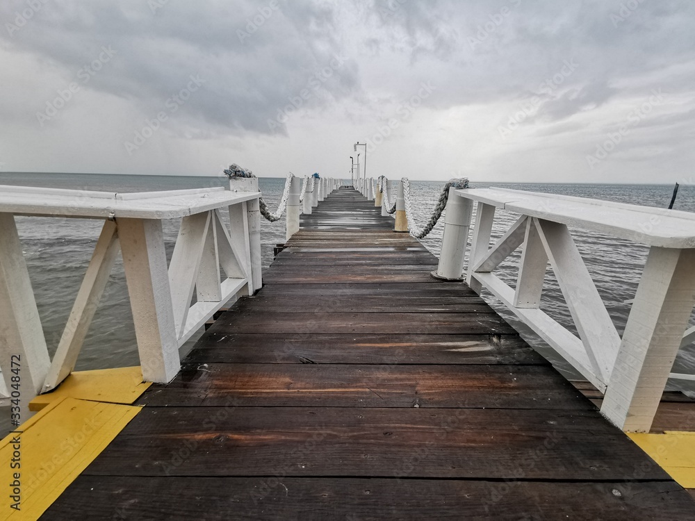 Fototapeta premium Molo do nieba