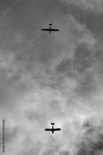 Sailplane gliding tow in Blairstown New Jersey photo