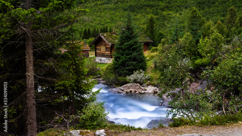 Norwegen Landschaft © AlexZachen