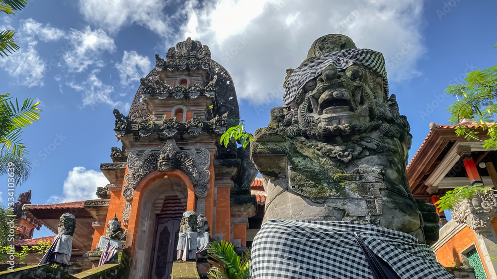 Fototapeta premium Entrance to the temple in Bali