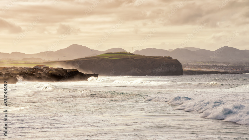 Fototapeta premium wybrzeże Oceanu Atlantyckiego na wyspie San Miguel, Azory, Portugalia