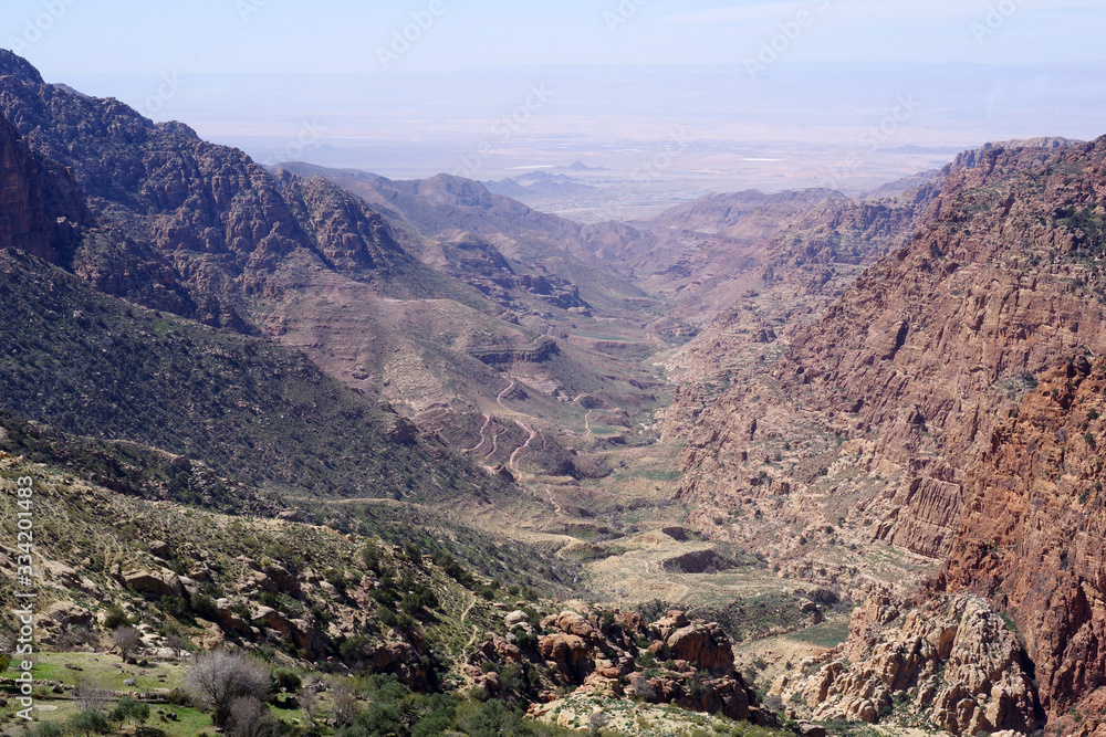 Vue sur la splendide vallée de Dana, Jordanie