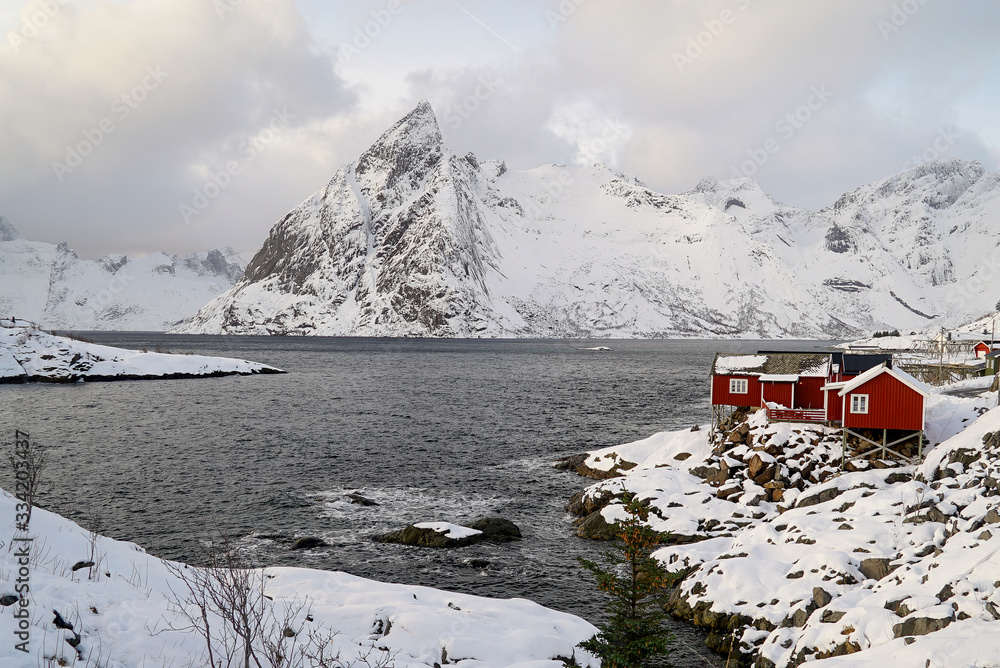 Φωτογραφία Hamnoy Island which is the one of the most popular place in Lofoten Island, Norw