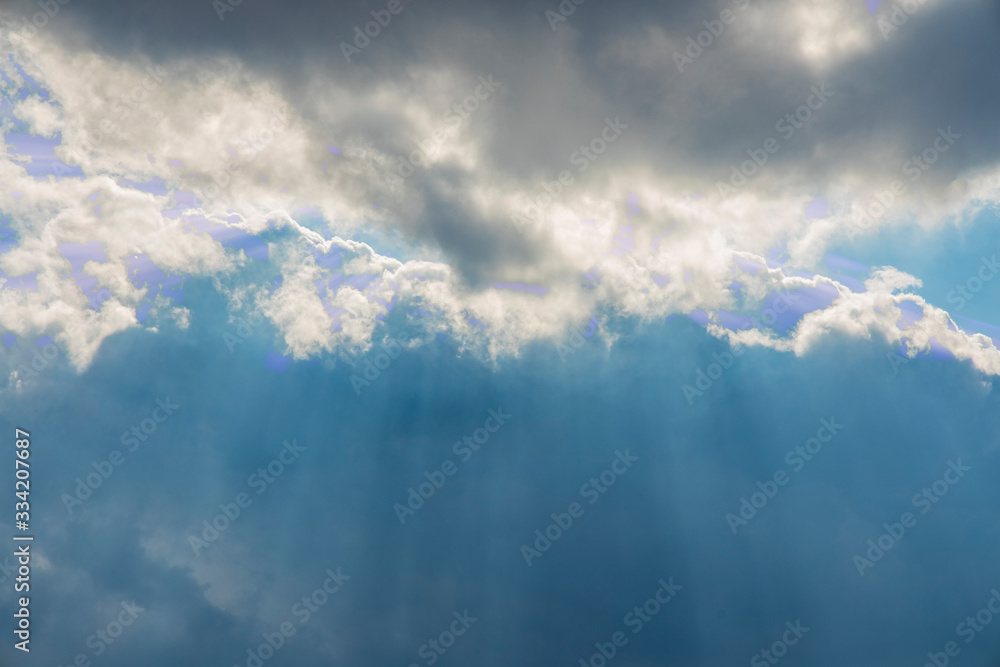 Obraz premium heaven cloudy sky landscape background scenic view sun rays light