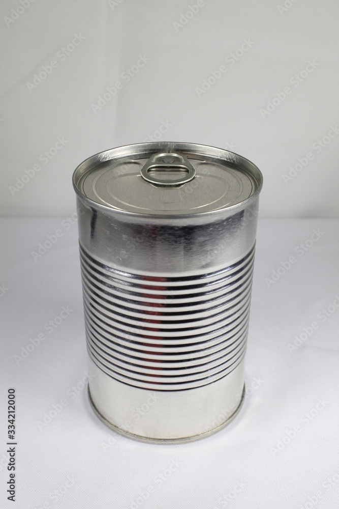tin can isolated on white