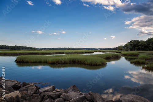 Cuadro en lienzo A Wonderful Summer's Afternoon in Gloucester Massachusetts