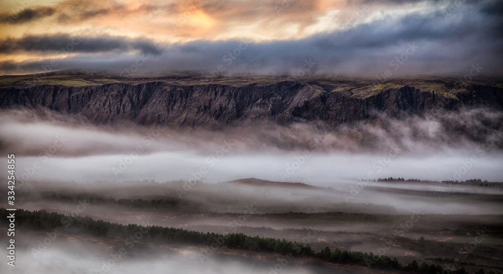 Obraz premium fog over the river