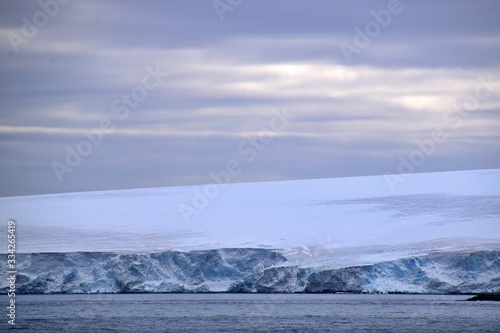 South Sheltand Islands , Antarctica  © OanaG