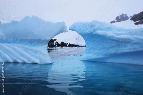 Fotografi Reflection Iceberg , Antarctica