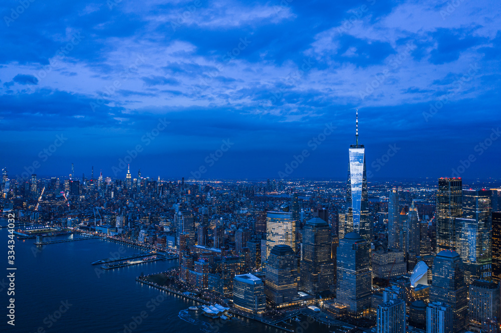 Obraz premium Aerial photograph of the New York Manhattan showing the Hudson Rivers, Manhattan financial District