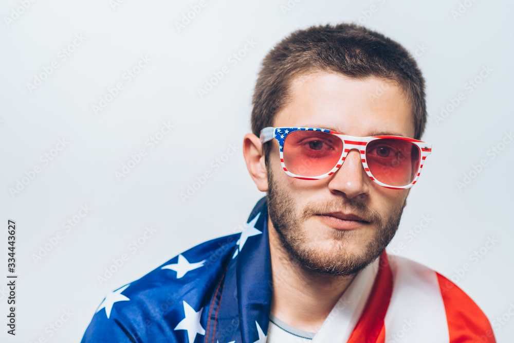 Obraz premium Man listening national anthem. Patriot.