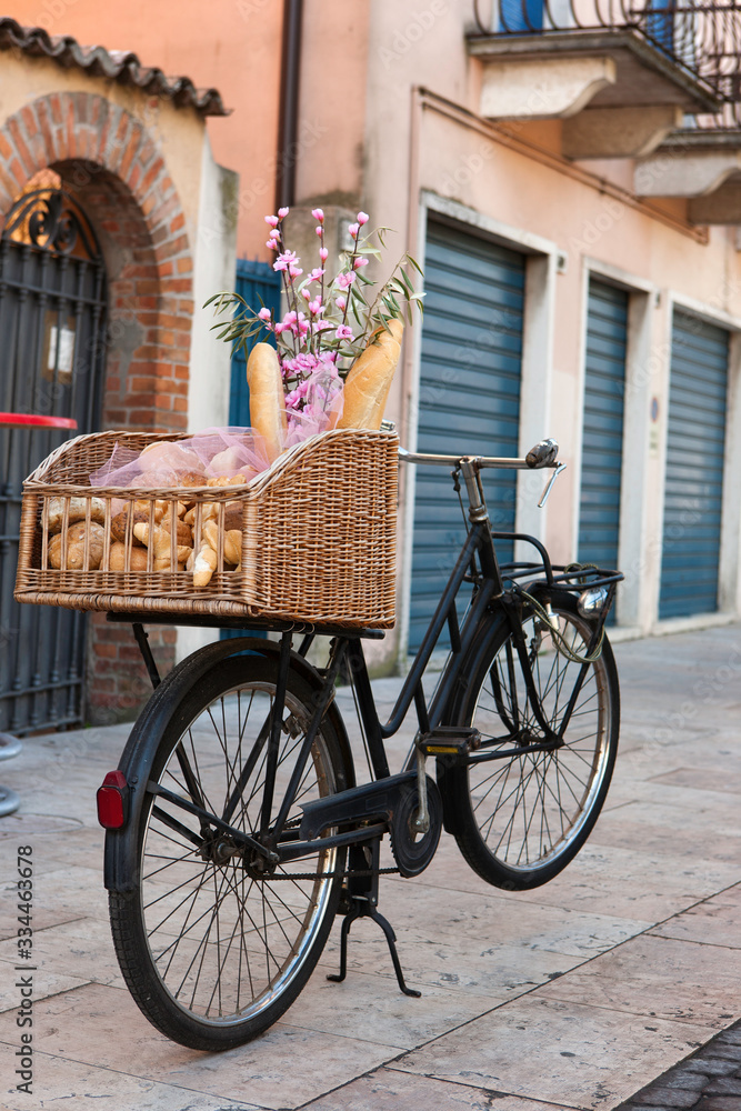 Bicycle with a basket to bring bread