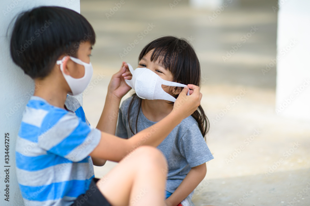 Fototapeta premium Boy and girl wear mask