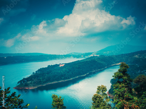 Tableau sur toile Umiam Lake near Shillong